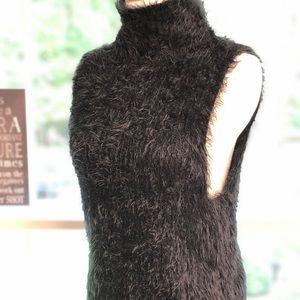 NWOT Express Furry Sleeveless Top/Vest Turtleneck Sz. M